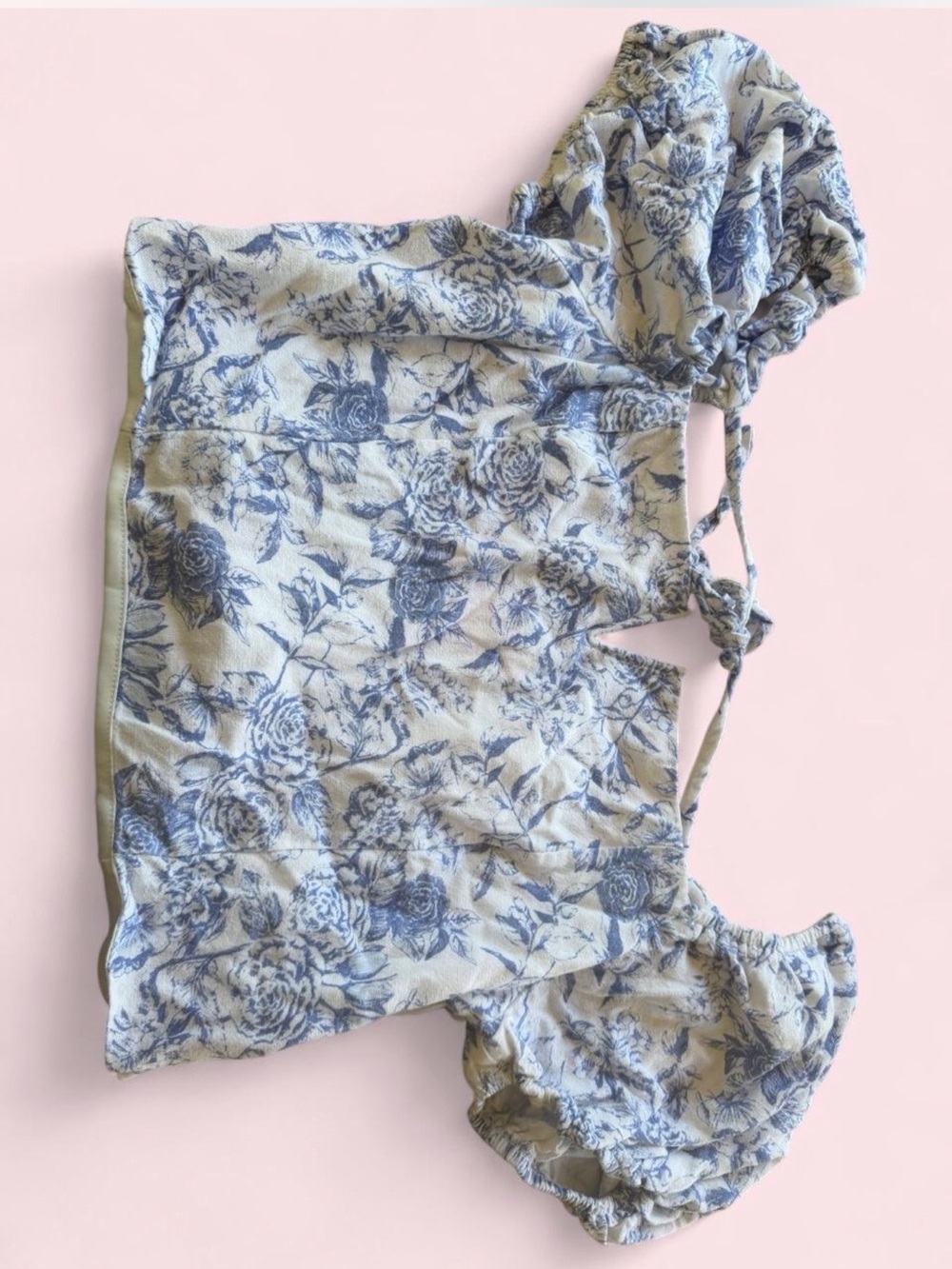 Floral Blue & Cream Toile Puff Sleeve Crop Top - Altar’d State